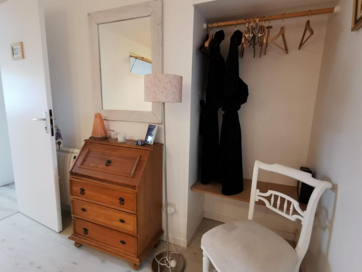 Les Chambres De Capucine Carcagny Eksteriør billede