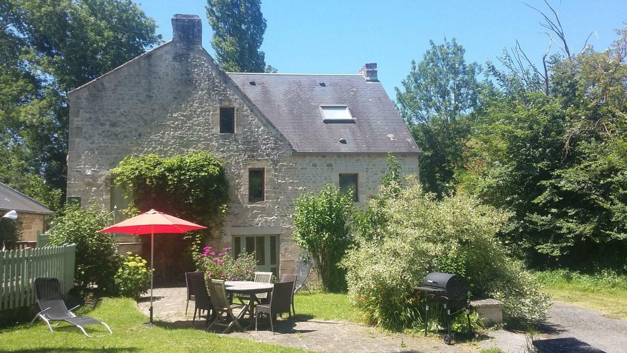 Les Chambres De Capucine Carcagny Eksteriør billede